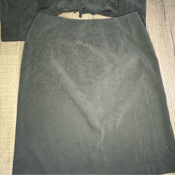 Vintage Brett Alixander Blazer and Skirt Combo - Picture 2 of 6